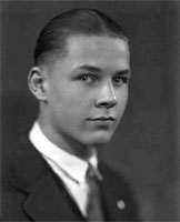 hsgrad.jpg (85300 bytes)